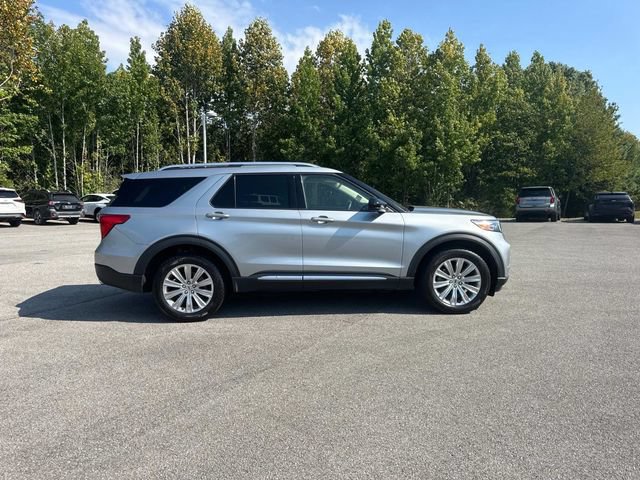 Used 2022 Ford Explorer Limited w/ Class IV Trailer Tow Package AWD/4WD image 3