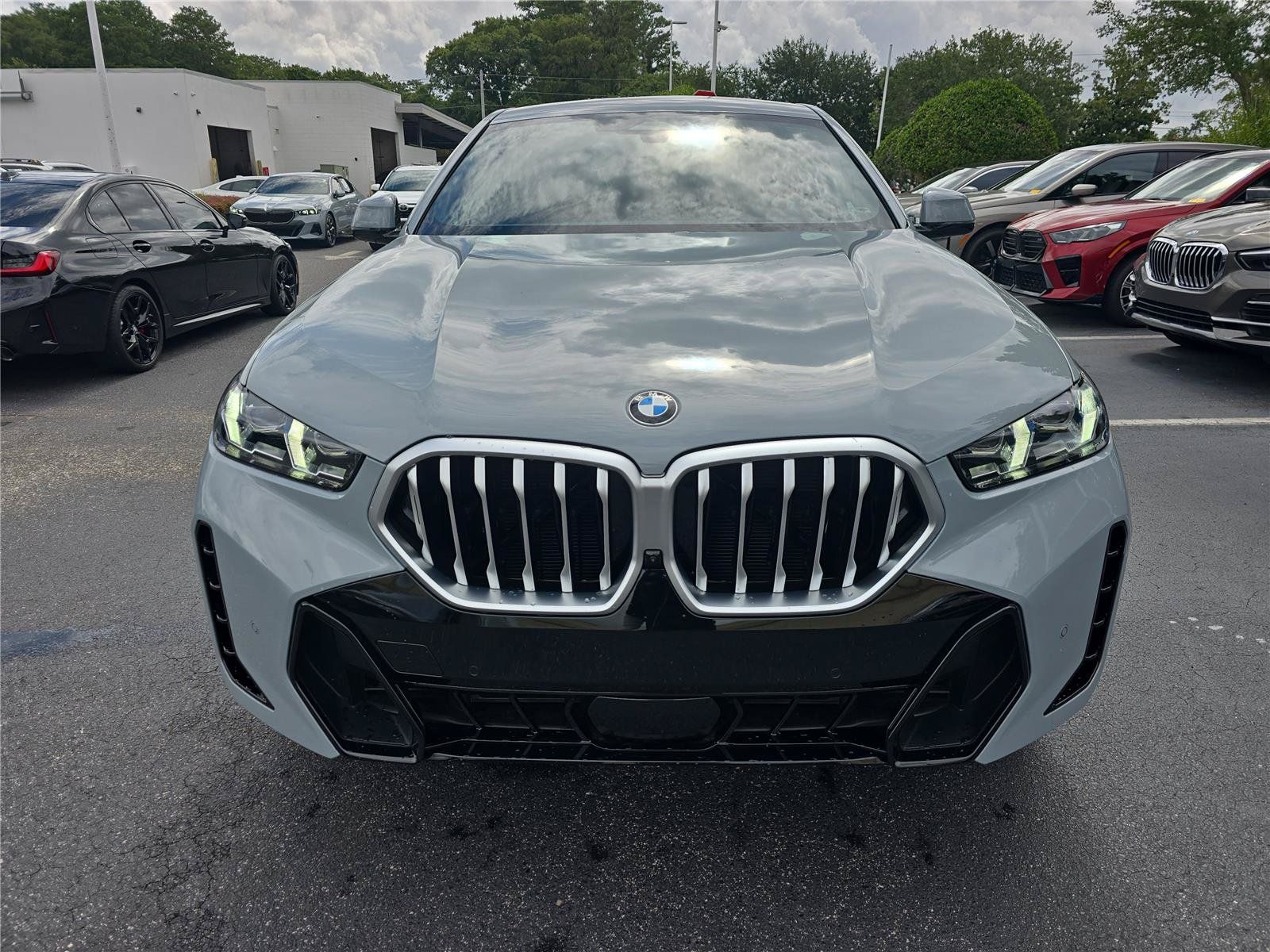 Used 2026 BMW X6 xDrive40i AWD/4WD image 7