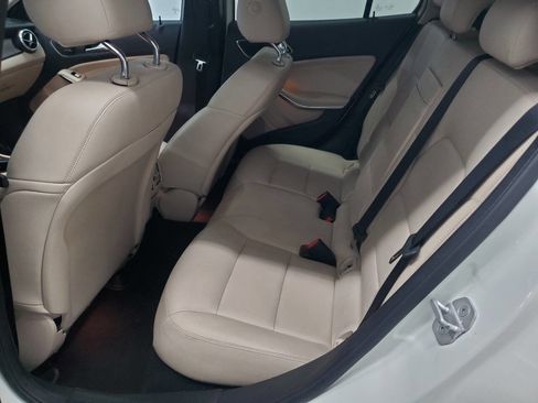 Used 2017 Mercedes-Benz GLA 250 image 11