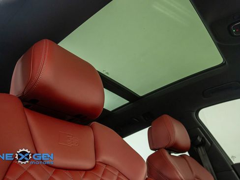 Used 2024 Audi SQ5 Prestige image 41