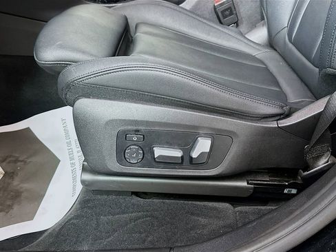 Used 2021 BMW X3 xDrive30i w/ Premium Package image 19