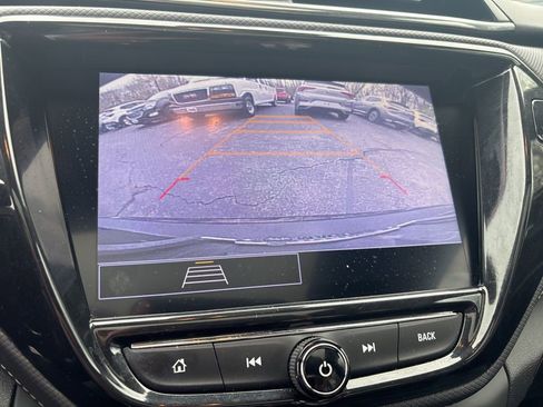 Used 2023 Chevrolet TrailBlazer ACTIV w/ Sun and Liftgate Package FWD image 6