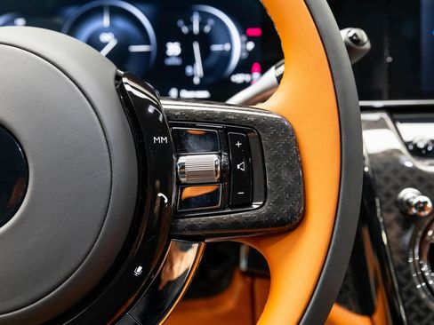 New 2026 Rolls-Royce Cullinan Black Badge image 21