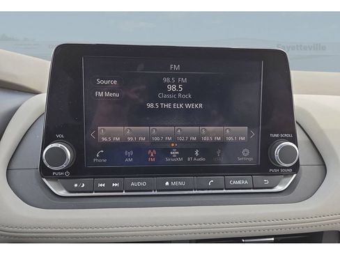 Used 2023 Nissan Rogue SV FWD image 22