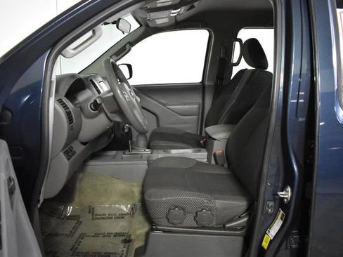 Used 2017 Nissan Frontier Desert Runner RWD image 11