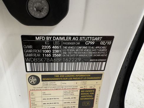 Used 2011 Mercedes-Benz SL 550 image 44