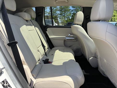 Used 2023 Mercedes-Benz GLB 250 image 26