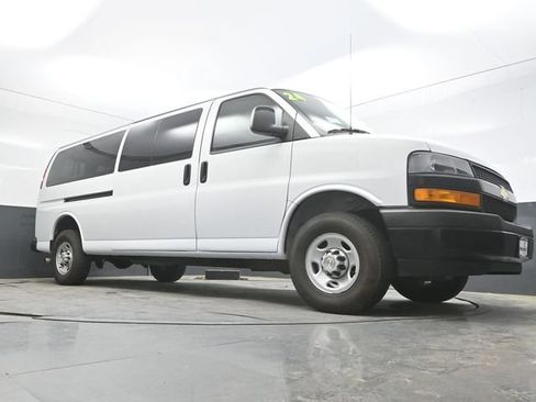 Used 2024 Chevrolet Express 3500 LS RWD image 32