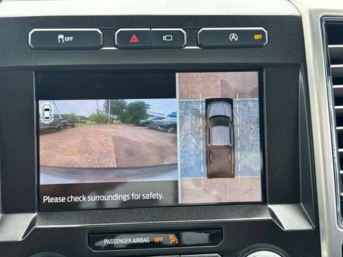 Used 2019 Ford F150 Platinum w/ Equipment Group 701A Luxury AWD/4WD image 37