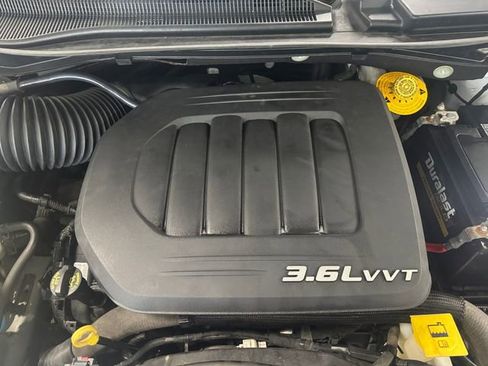 Used 2017 Dodge Grand Caravan SXT w/ Quick Order Package 29G SXT image 6