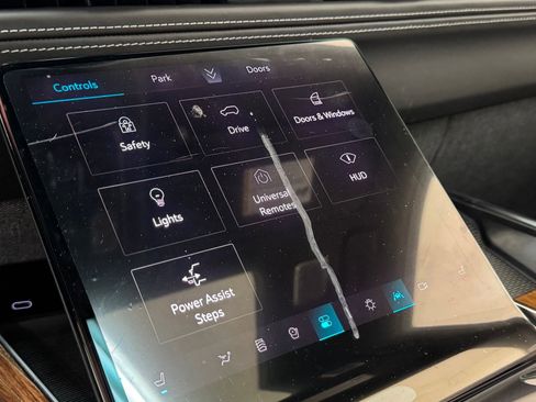 New 2025 Cadillac Escalade Sport Platinum w/ LPO, ONYX Package image 44