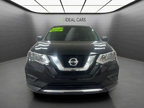 Used 2017 Nissan Rogue S FWD image 2