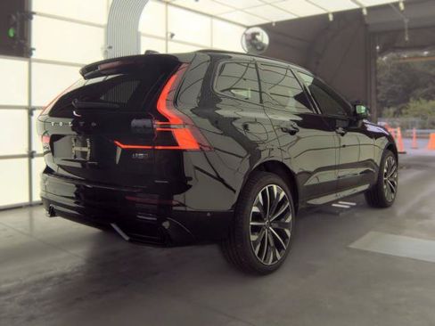 Used 2026 Volvo XC60 B5 Ultra AWD/4WD image 5