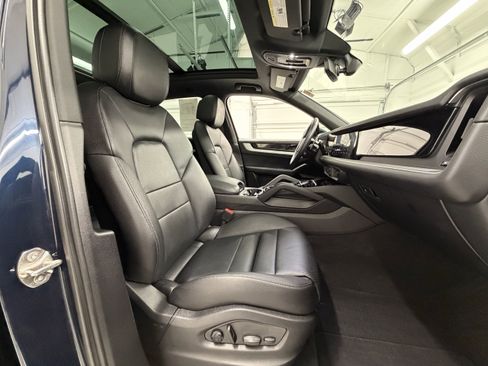 Certified 2024 Porsche Cayenne image 23