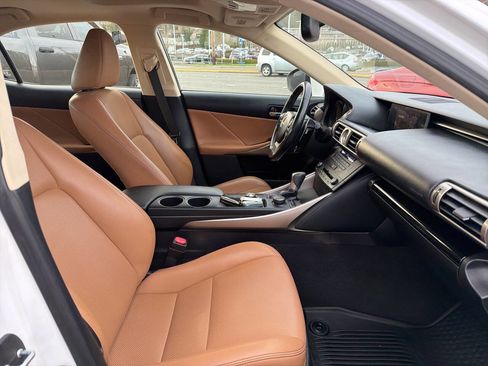 Used 2015 Lexus IS 250 image 16