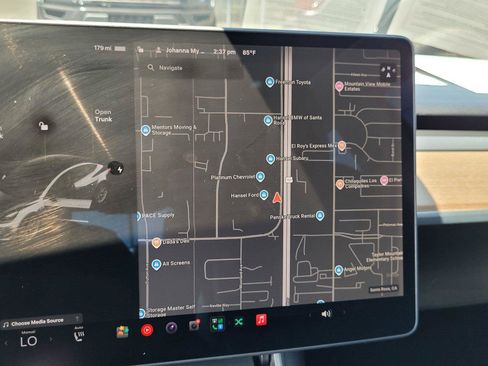 Used 2018 Tesla Model 3 Mid Range RWD image 14
