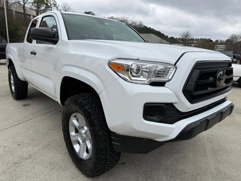Used 2021 Toyota Tacoma SR image 7