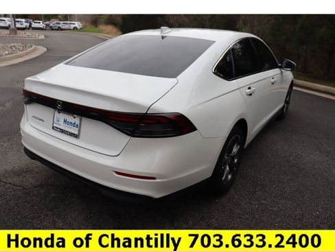 Used 2023 Honda Accord EX image 7