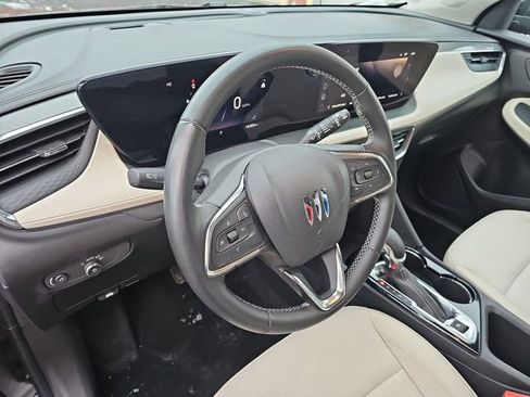 Used 2025 Buick Encore GX Preferred image 11