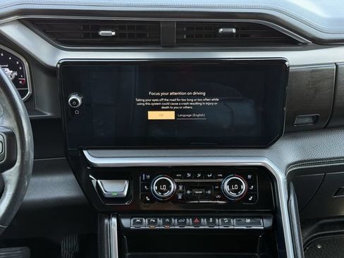 Used 2023 GMC Sierra 1500 Denali AWD/4WD image 16