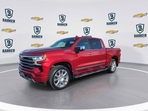 Used 2025 Chevrolet Silverado 1500 High Country AWD/4WD image 4