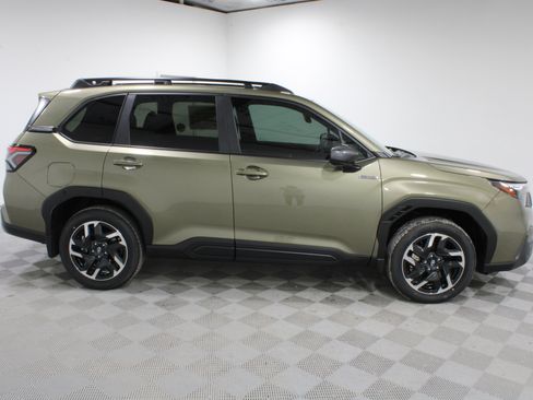 New 2026 Subaru Forester Premium AWD/4WD image 25