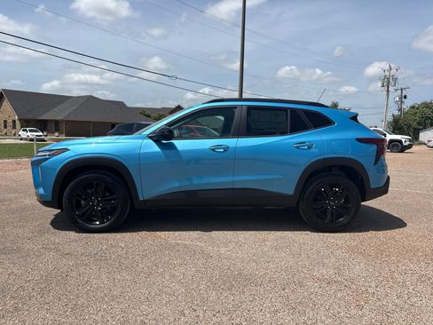 New 2026 Chevrolet Trax ACTIV w/ Driver Confidence Package FWD image 2