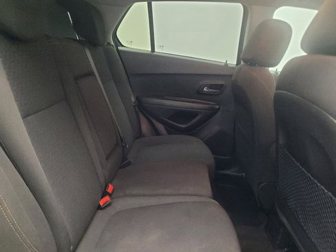 Used 2021 Chevrolet Trax LS w/ Tint and Cruise Package FWD image 19