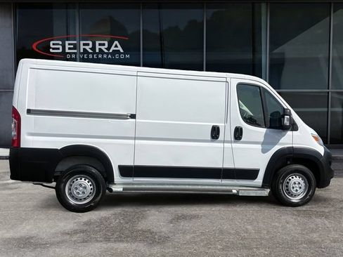 Used 2025 RAM ProMaster 2500 w/ U-Haul Equipment Group FWD image 6