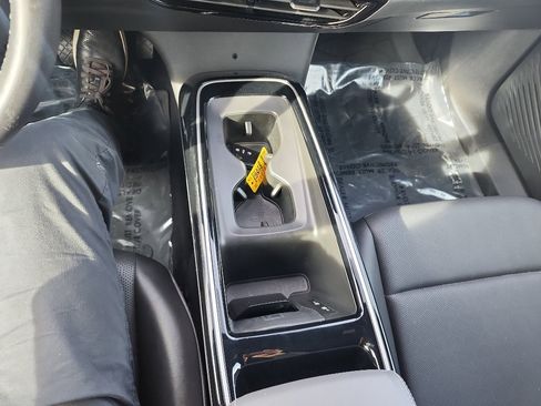 Used 2023 Volkswagen ID.4 Pro S image 29