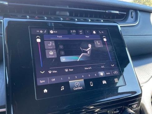 Used 2024 Jeep Grand Cherokee L Laredo image 22