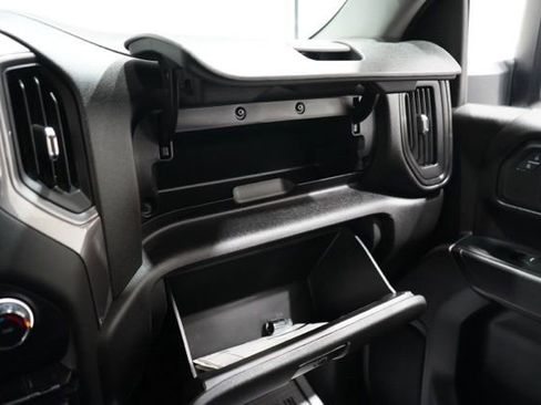 Used 2024 Chevrolet Silverado 2500 Custom w/ Custom Value Package image 27