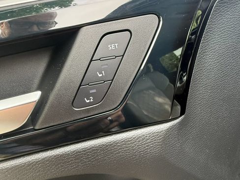 Used 2022 Mitsubishi Outlander SEL AWD/4WD image 40