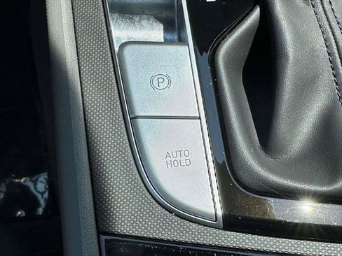 Used 2025 Hyundai Elantra SEL FWD image 28