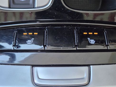 Used 2022 Hyundai Santa Cruz SEL Premium image 26