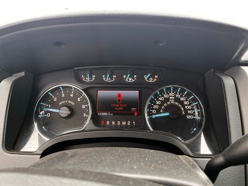 Used 2012 Ford F150 XLT w/ XLT Chrome Pkg image 13