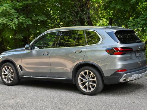 Used 2024 BMW X5 sDrive40i RWD image 6
