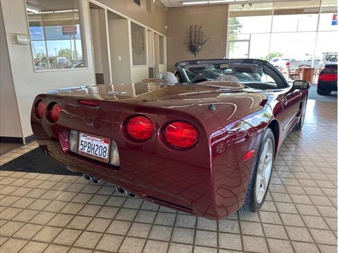 Used 2003 Chevrolet Corvette 50th Anniversary Edition w/ Preferred Equipment Group1 image 34