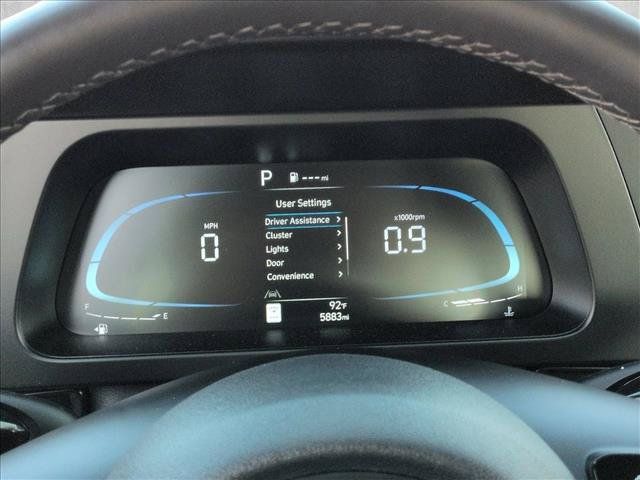 Used 2025 Hyundai Elantra Sport FWD image 14