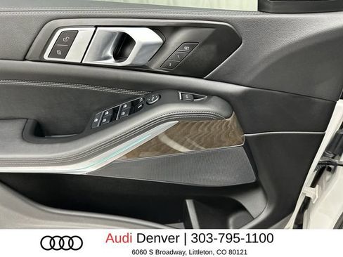 Used 2023 BMW X5 xDrive40i w/ Parking Assistance Package AWD/4WD image 13
