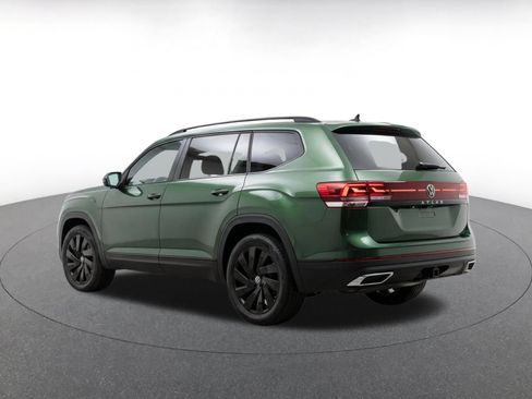 Used 2026 Volkswagen Atlas SE FWD image 5