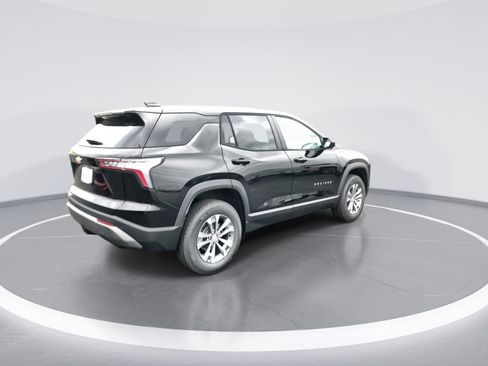 New 2026 Chevrolet Equinox LT w/ Convenience Package II image 8