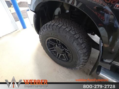 Used 2018 RAM 2500 Laramie AWD/4WD image 12