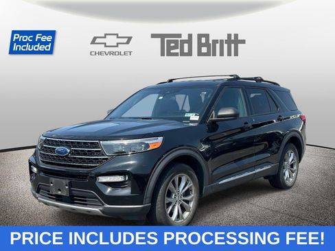 Used 2020 Ford Explorer XLT w/ Equipment Group 202A AWD/4WD image 1