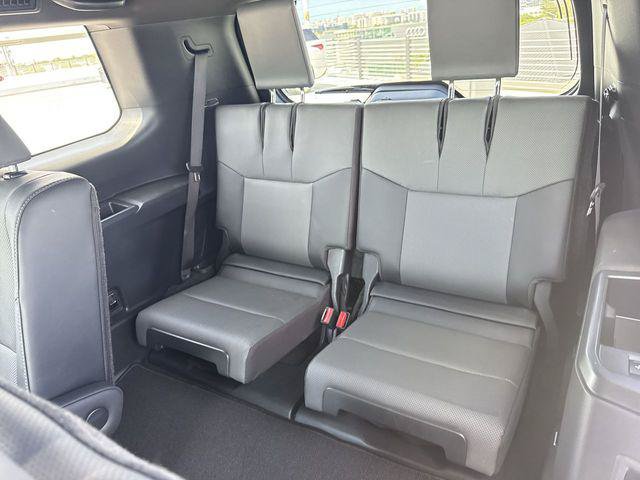 Certified 2025 Lexus GX 550 w/ Cold Area Package AWD/4WD image 24