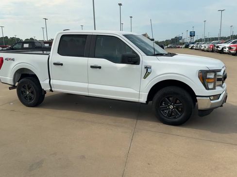 Used 2023 Ford F150 XLT image 2