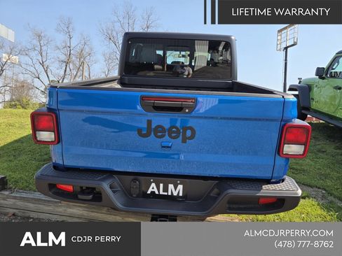 New 2026 Jeep Gladiator Sport AWD/4WD image 14