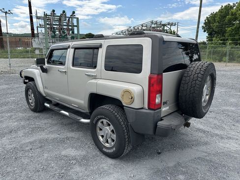Used 2007 HUMMER H3 AWD/4WD image 6