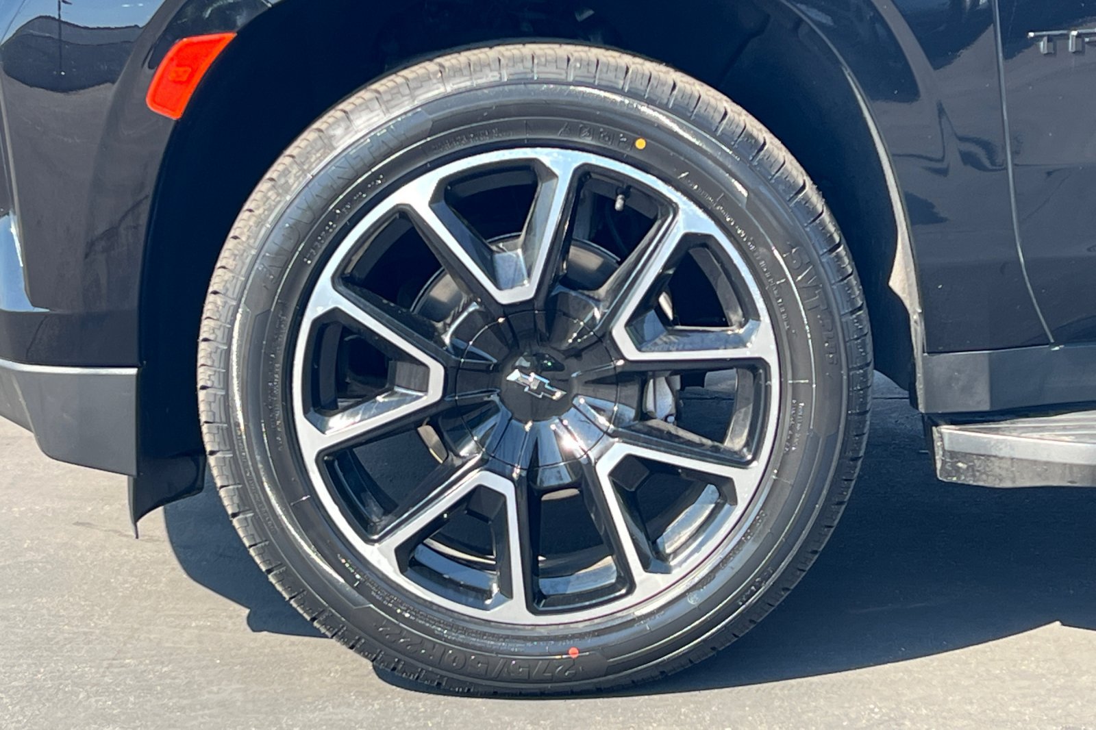 Used 2022 Chevrolet Tahoe RST w/ Sport Performance Package AWD/4WD image 27