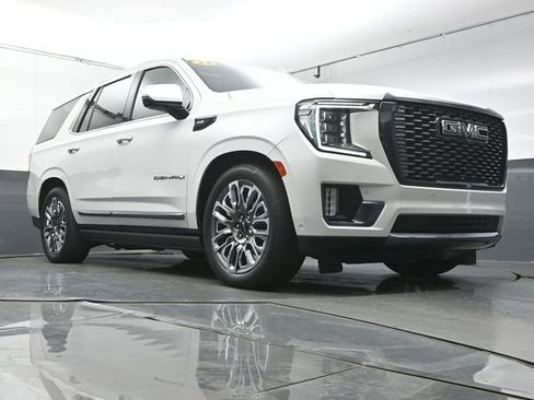 Used 2023 GMC Yukon Denali Ultimate AWD/4WD image 34